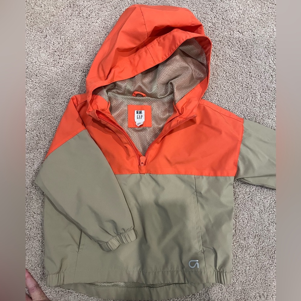 Gap pullover jacket with hood